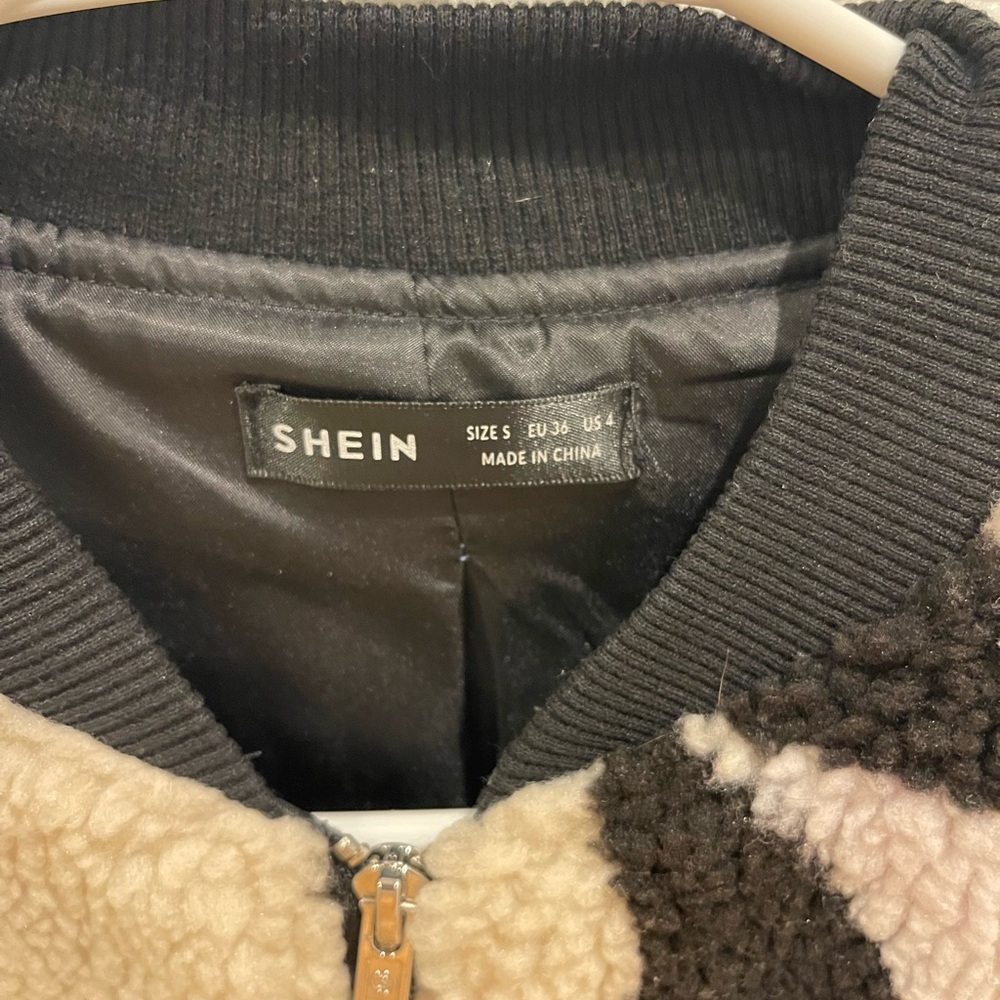 SHEIN Black and Cream Sherpa Jacket - Picture 3 of 3